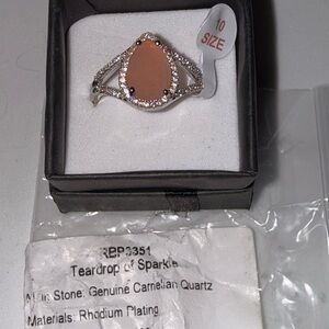 Glamorous Silver Ring with Carnelian Quartz